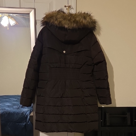 Michael Kors Chocolate Puffer Jacket with Faux Fur Trim - Picture 3 of 5